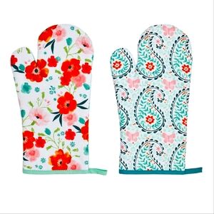 🆕  DOLLY PARTON Paisley and Floral Oven Mitts (Set of 2)